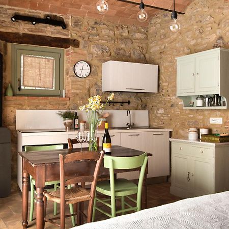 Il Borghetto - La Bottega Di Adele Loft Leilighet Castelnuovo dellʼAbate Eksteriør bilde