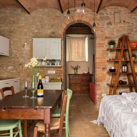 Il Borghetto - La Bottega Di Adele Loft Leilighet Castelnuovo dellʼAbate Eksteriør bilde